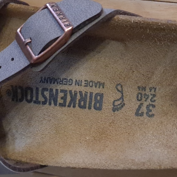 Brand new, w/o tags, Birkenstocks - Picture 2 of 4